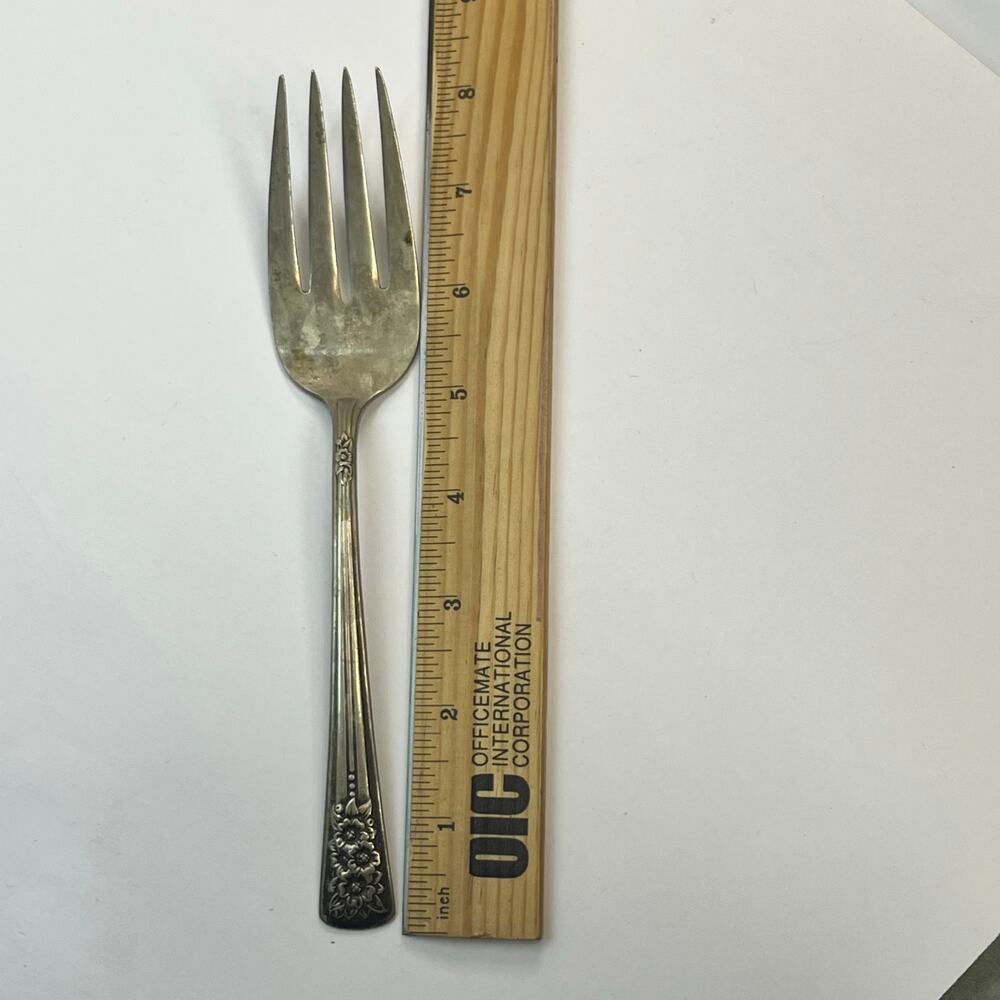 Vintage Oneida silver belle silver plate fork replacement piece flatware tarnish
